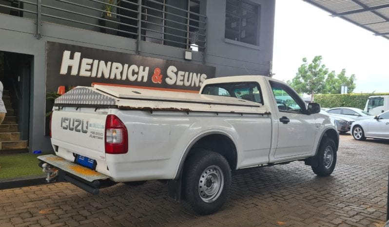 Isuzu KB 200 Fleetside LWB A/C
