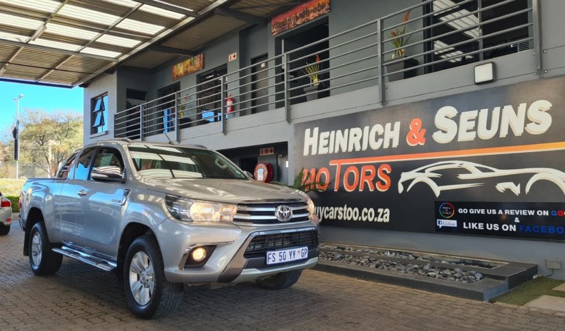 Toyota Hilux 2.8GD-6 Xtra cab Raider