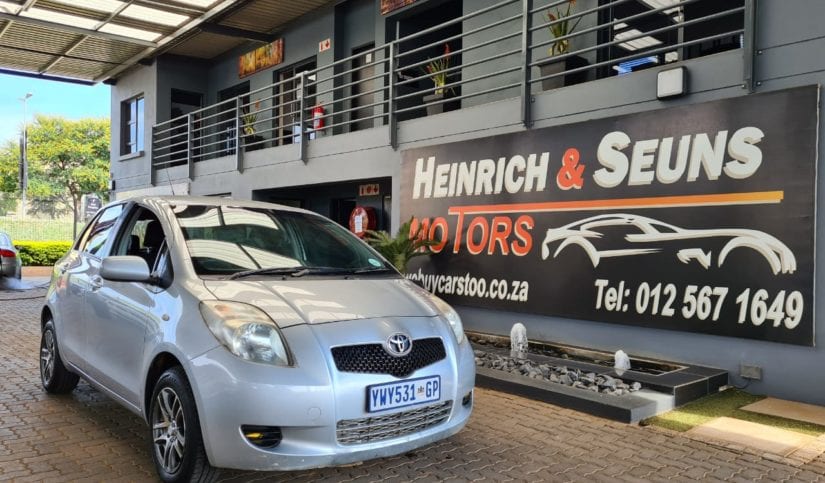 Toyota Yaris 1.3 5-Door T3+