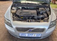 Volvo V50 2.0L