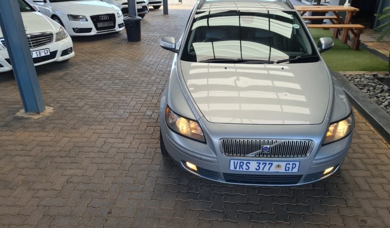Volvo V50 2.0L